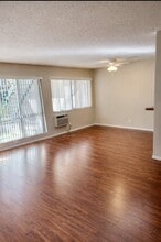 351 Riverdale Dr in Glendale, CA - Building Photo - Building Photo