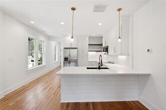 512 Ralph McGill Blvd NE in Atlanta, GA - Building Photo - Building Photo