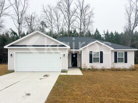 136 Western Red Cedar Dr in Springfield, GA - Building Photo
