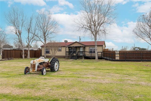 24014 Countryview Dr in Aubrey, TX - Building Photo