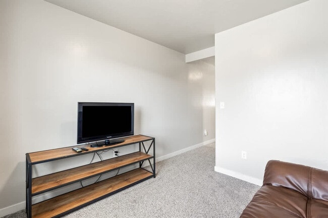 property at 262 N Falling Water Ave