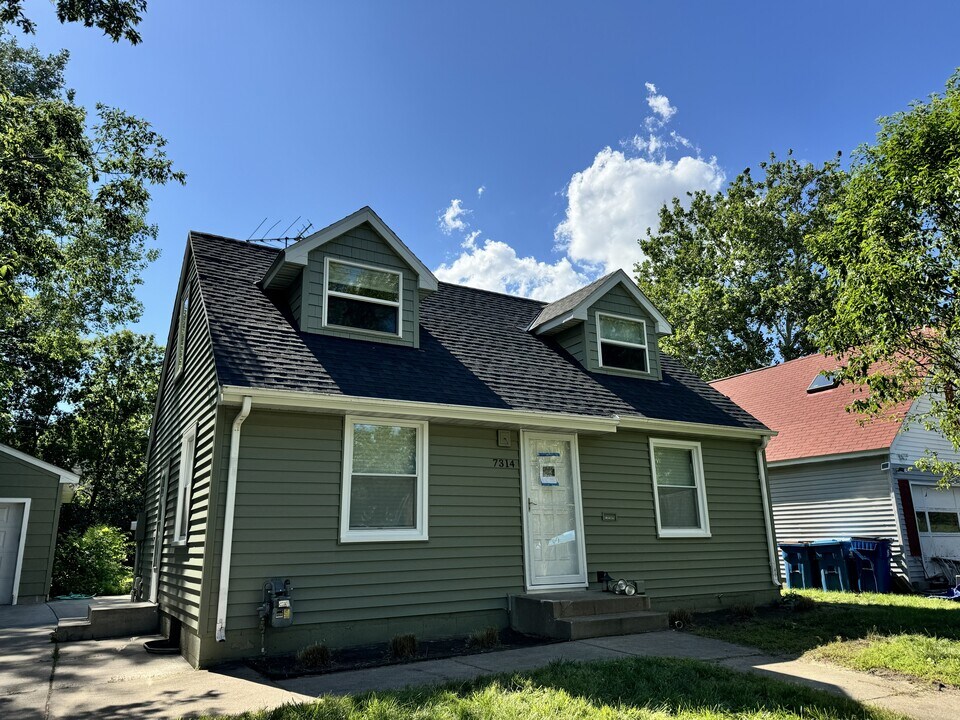 7314 James Ave S in Minneapolis, MN - Foto de edificio