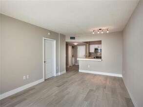 1040 Seminole Dr in Fort Lauderdale, FL - Building Photo - Building Photo