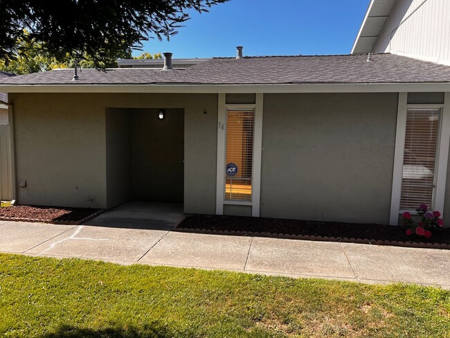 property at 34 El Basset Ct