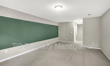 2651 Firethorn Ave in Orange Park, FL - Building Photo - Building Photo