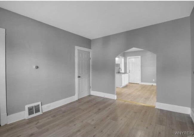 property at 229 Courtland Ave
