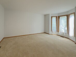 20867 Veranda Dr in Novi, MI - Building Photo - Building Photo