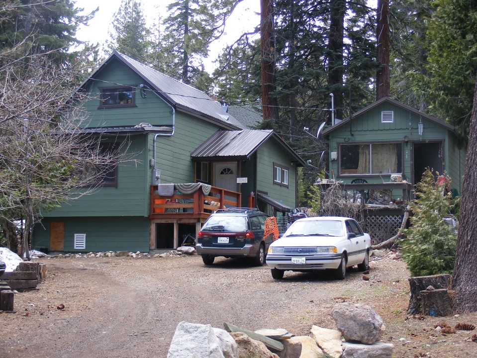 7140 7th Ave in Tahoma, CA - Building Photo