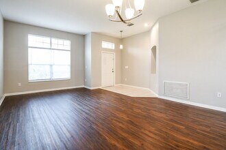 5224 Braddock Dr in Zephyrhills, FL - Building Photo - Building Photo