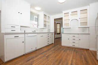3731 Eastern Ave N in Seattle, WA - Building Photo - Building Photo