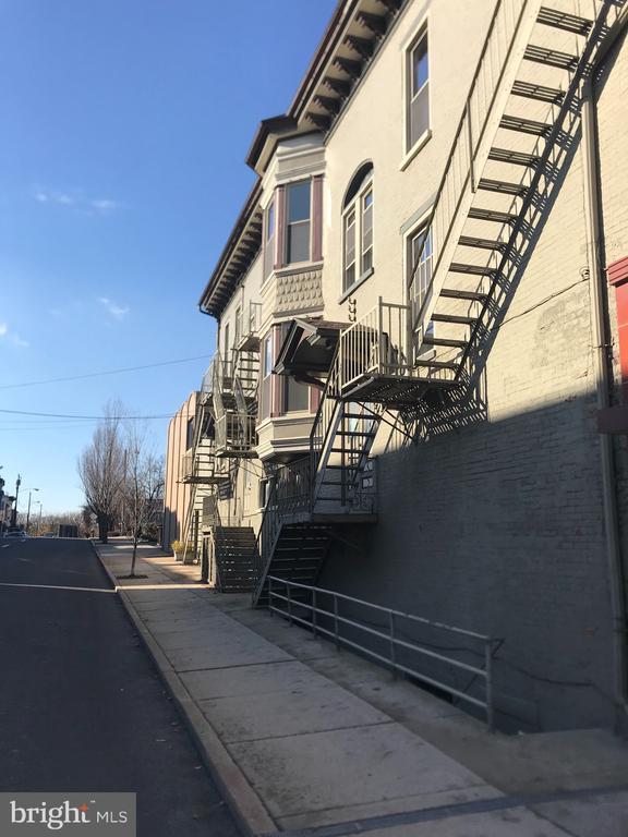 property at 5 W Queen St