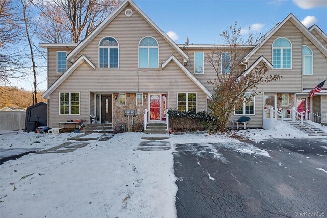 property at 90 Roundtree Ct