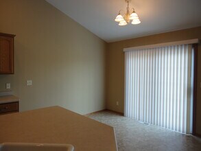 338 Ponderosa Dr in Hartford, WI - Building Photo - Building Photo