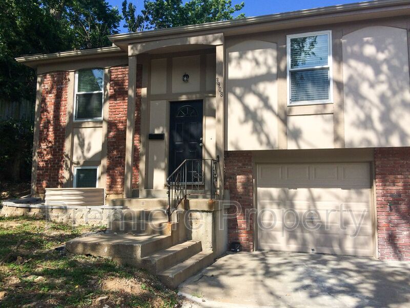 3908 Springfield St Photo