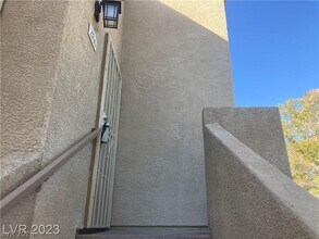 3145 E Flamingo Rd in Las Vegas, NV - Building Photo - Building Photo
