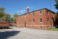 315 Shields Rd in Youngstown, OH - Foto de edificio - Building Photo