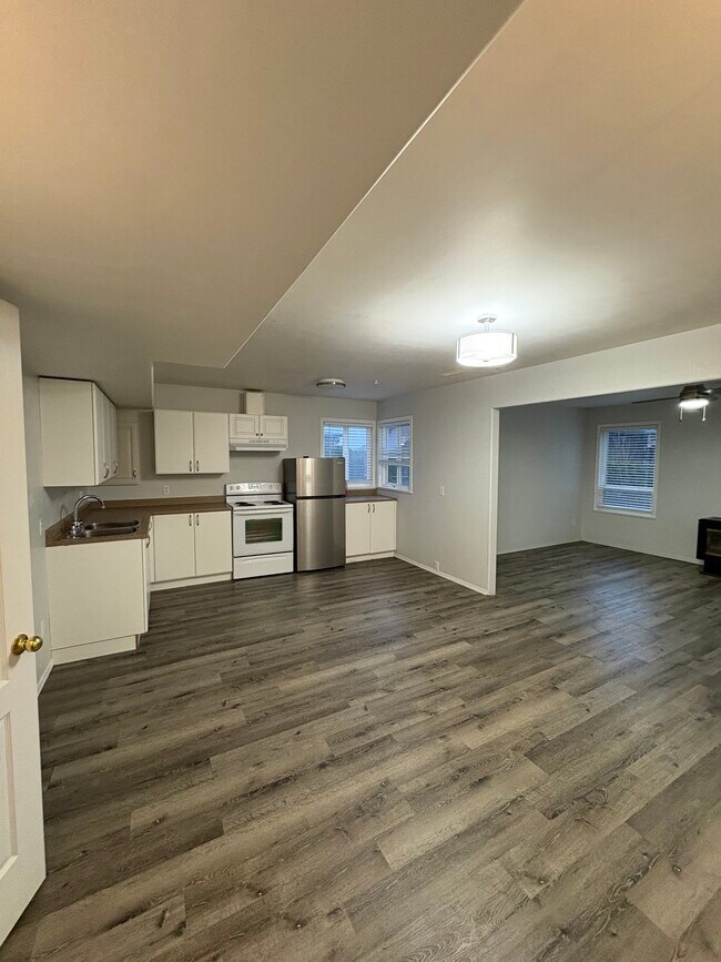 9687 Windsor St in Chilliwack, BC - Building Photo - Building Photo