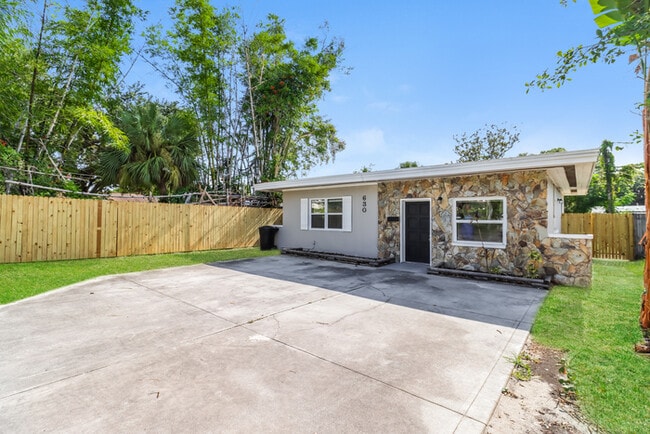 630 50th St N, Unit 1040-2F in St. Petersburg, FL - Building Photo - Building Photo