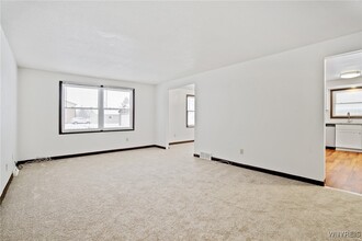 301 Kaymar Dr in Buffalo, NY - Building Photo - Building Photo