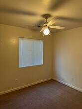 8706 Hoodsport Ave in Bakersfield, CA - Building Photo - Building Photo