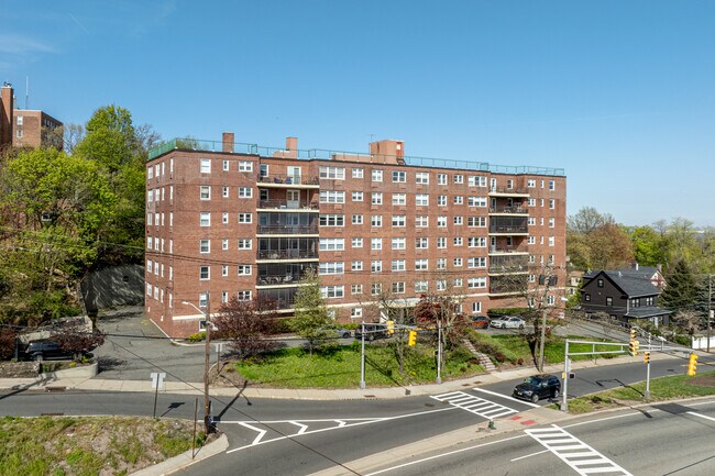 Dorchester Apartments in Montclair, NJ - Building Photo - Building Photo