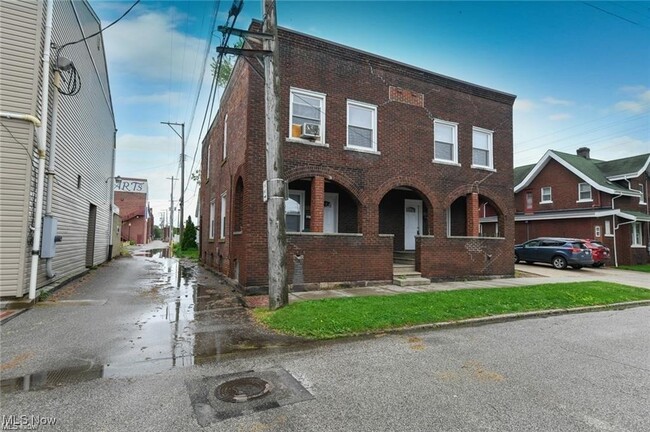 property at 71-73 6th St NW
