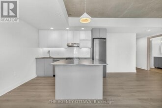 199-1199 Rideau St in Ottawa, ON - Building Photo - Building Photo