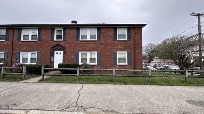 915 Hancock St in Quincy, MA - Building Photo - Building Photo