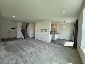 1765 E 110th Pl in Crown Point, IN - Building Photo - Building Photo