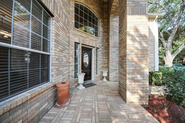 4422 Roundtree Ln, Unit 210 in Missouri City, TX - Building Photo - Building Photo