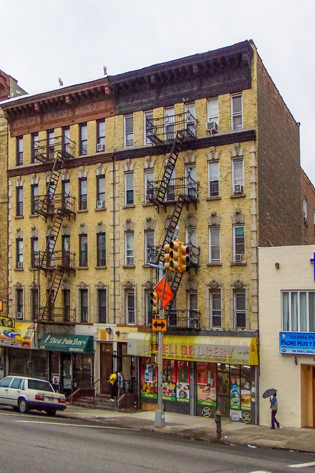 2143 Amsterdam Ave