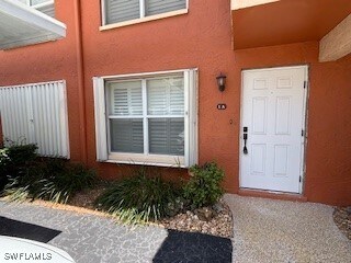 444 Tudor Dr in Cape Coral, FL - Building Photo