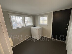 401 E Neff Ave in Shippensburg, PA - Foto de edificio - Building Photo