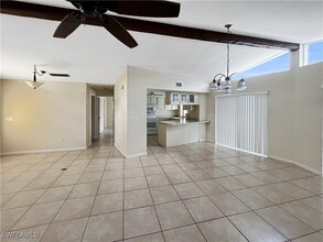 2831 SE 19th Pl in Cape Coral, FL - Foto de edificio - Building Photo