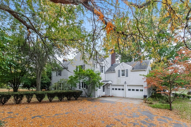 property at 3332 W Harvard Blvd NW