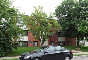 4020 31st St W Apartments