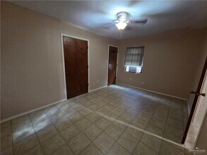9 E Champion St in Edinburg, TX - Building Photo - Building Photo