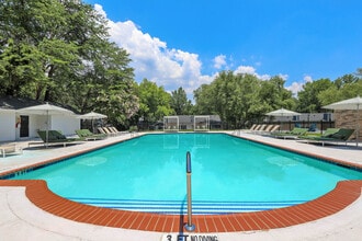 Preserve at Dunwoody in Dunwoody, GA - Building Photo - Building Photo