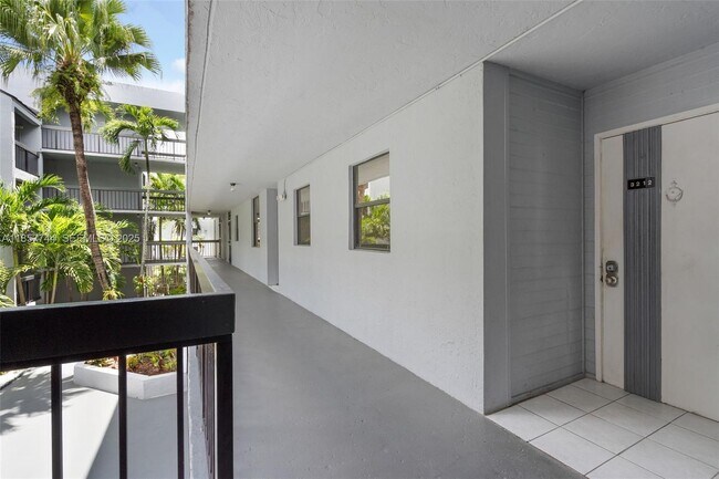 12239 SW 14th Ln in Miami, FL - Building Photo - Building Photo