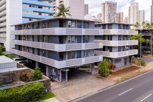 Ala Wai King Apartments in Honolulu, HI - Building Photo