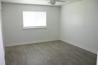 809 James St in Azle, TX - Building Photo - Building Photo
