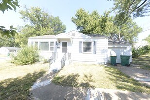 1237 Kilgore Dr in St. Louis, MO - Building Photo