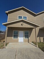 9509 Madera Rd in Houston, TX - Building Photo