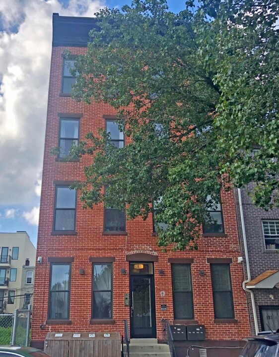 181 Chauncey Street in Brooklyn, NY - Building Photo