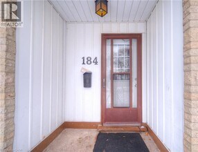 184 Patricia Ave in Kitchener, ON - Building Photo - Building Photo