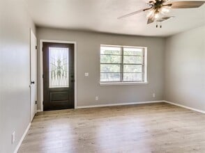 502 N Oak St in Chandler, OK - Building Photo - Building Photo