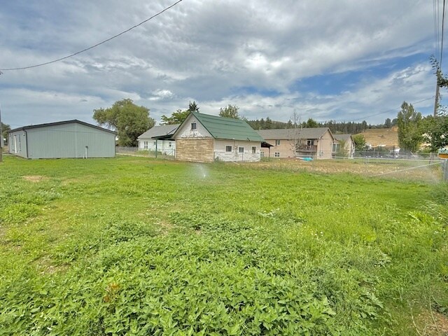 4212 E Princeton Ave in Spokane, WA - Foto de edificio - Building Photo