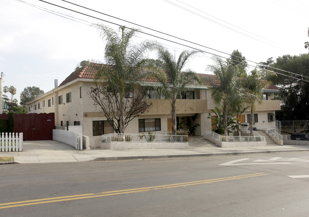 850 Lucile Ave in Los Angeles, CA - Foto de edificio