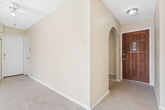 4718 Casa Oro St in San Antonio, TX - Building Photo - Building Photo