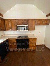 7704 S Hudson Ave in Tulsa, OK - Building Photo - Building Photo